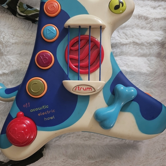 B Toys Interactive Dog Guitar Woofer - Picture 3 of 4